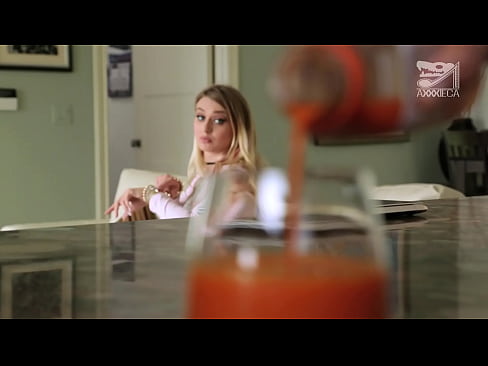 ❤️ Intombazana eshushu enamabele amakhulu kunye ne-pussy eqinile ifumana inkuku kwilahleko, kodwa inzima kakhulu ❤  kumanyala xh.hentaivost.ru ☑